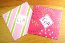 Tarjetas de boda en papeles decorados